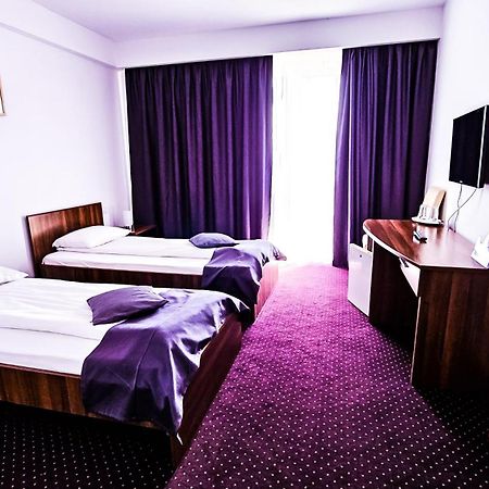 Hotel Eden Sibiu Esterno foto